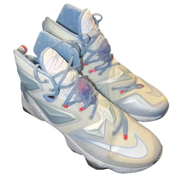 Nike LeBron 13 Christmas mens shoes size 12 Nike Mens LeBron 13 Christmas Basketball Shoes (816278-144  main image 2